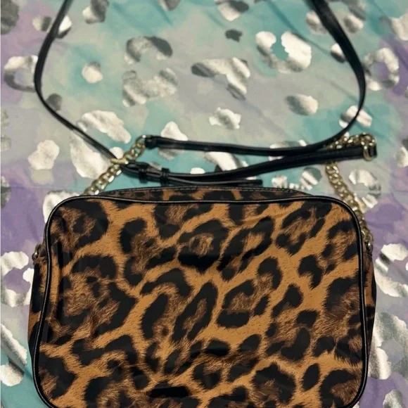 Michael Kors Leopard Print Crossbody in Brown and Black with Gold Hardware - Picture 2 of 4